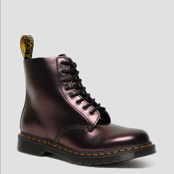 Dr MARTENS 1460 Pascal Red CHROMA Size: 7 - Picture 3 of 10